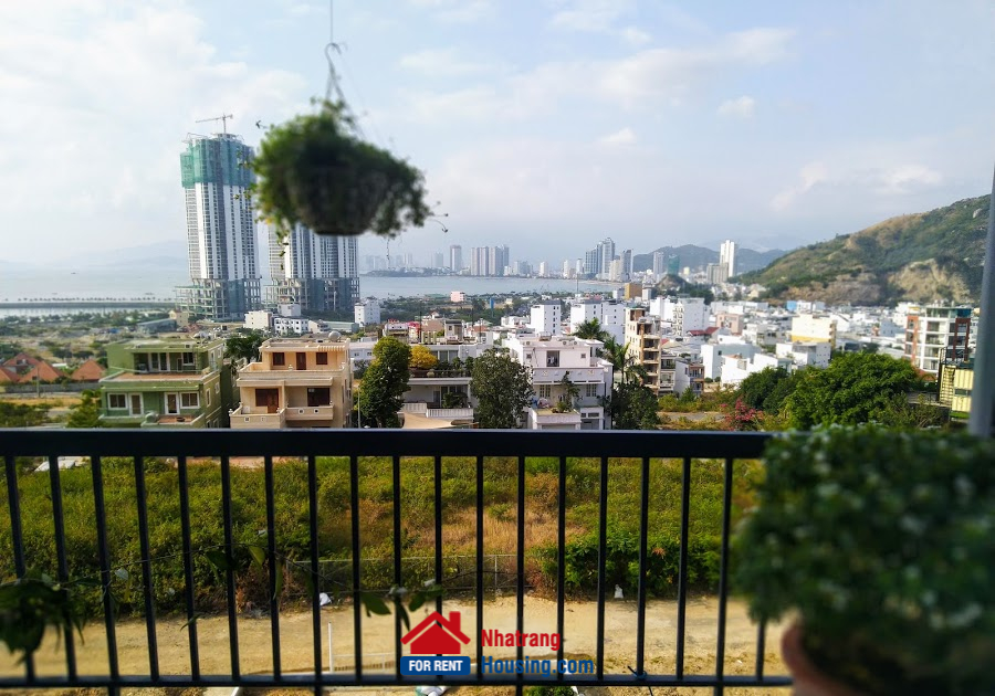 Cho thuê Nhà xây kiểu biệt thự Hòn Xện, gần chùa Đa Bảo, view biển bến Du Thuyền, 6 phòng ngủ | 12 triệu